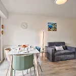 Cosy Pour 4 A Avec Balcon Ensoleille, A 400m De La - Fr-1-788-6 *
