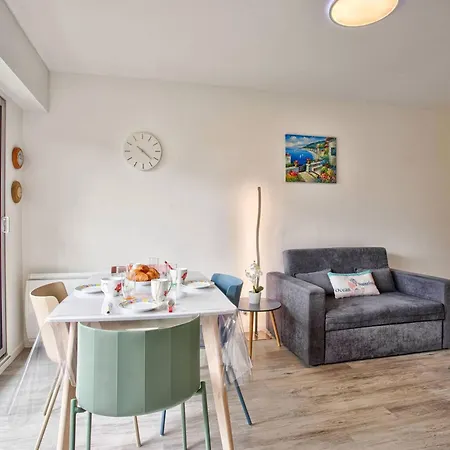 Cosy Pour 4 A Avec Balcon Ensoleille, A 400m De La - Fr-1-788-6 *