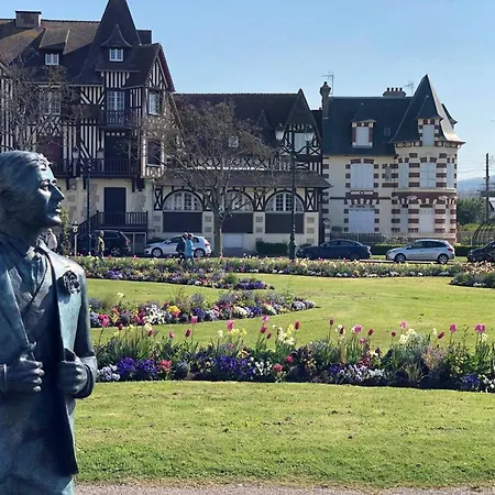 Cosy Pour 4 à Avec Balcon Ensoleillé, à 400m De La - Fr-1-788-6