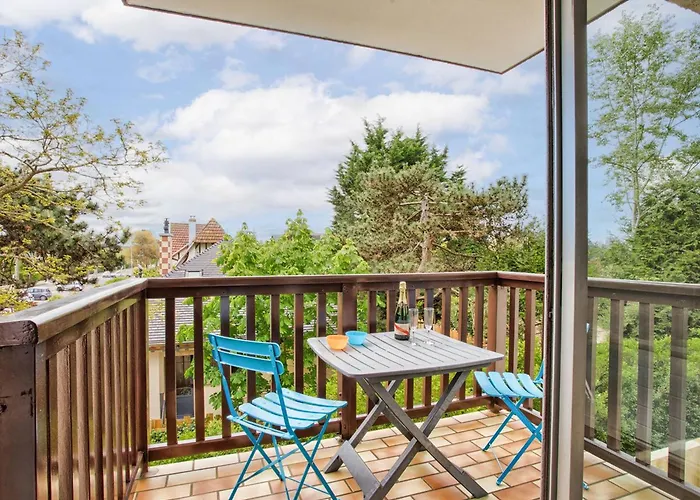 Apartman Cosy Pour 4 A Avec Balcon Ensoleille, A 400m De La - Fr-1-788-6 Cabourg