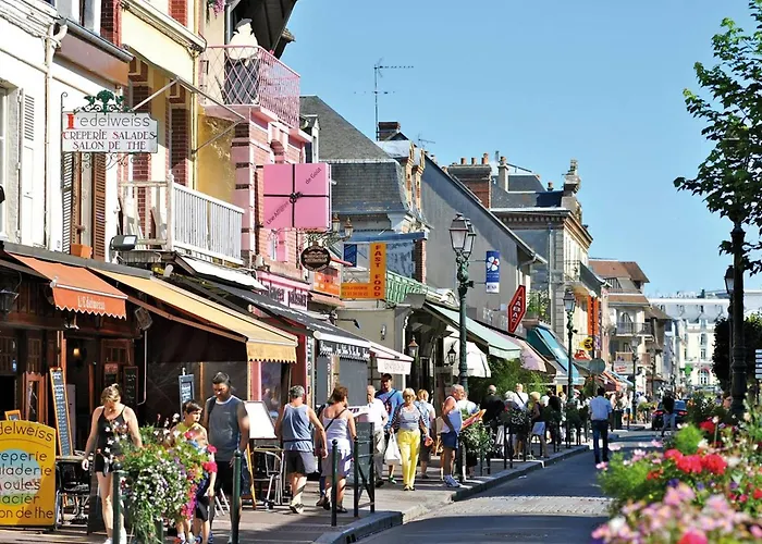 Cosy Pour 4 A Avec Balcon Ensoleille, A 400m De La - Fr-1-788-6 Apartman *